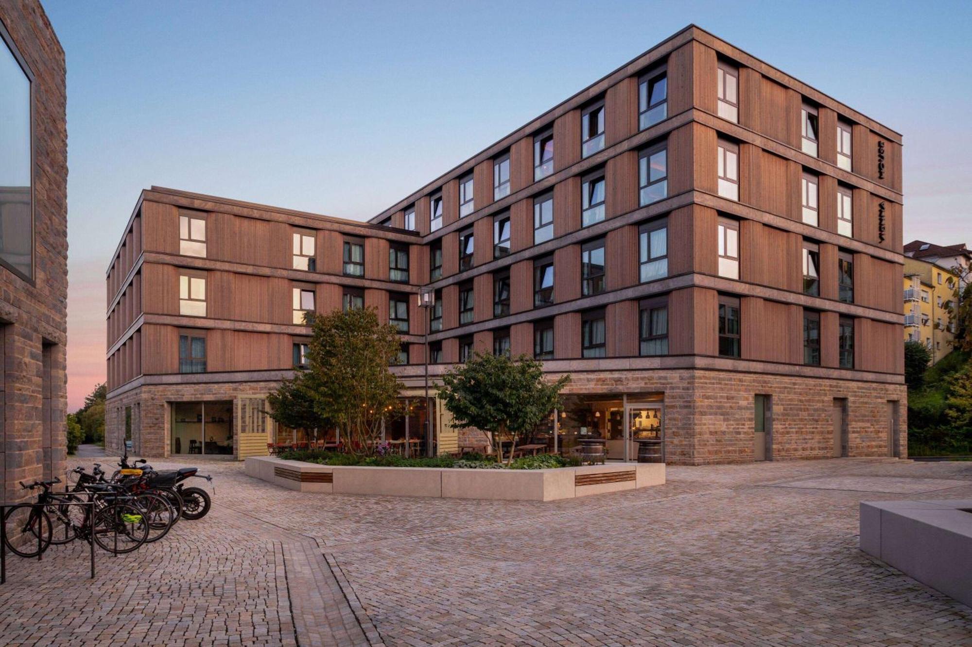 Vienna House By Wyndham Mq Kronberg Kronberg im Taunus Exteriör bild