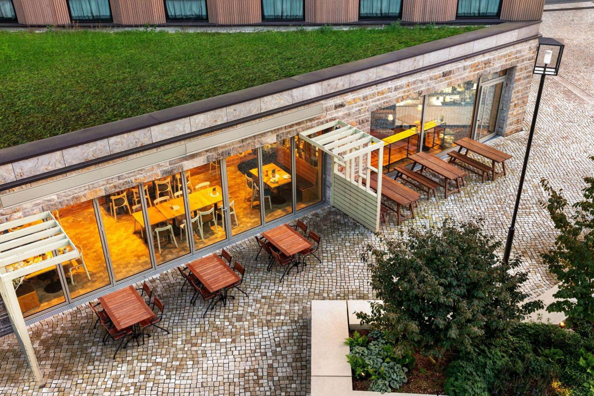 Vienna House By Wyndham Mq Kronberg Kronberg im Taunus Exteriör bild